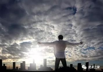 最新男人格言，最新男性格言，追求卓越，活出真我