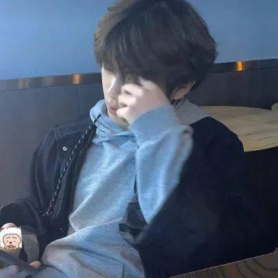 最新韩系男头，韩系男头最新潮流时尚头像