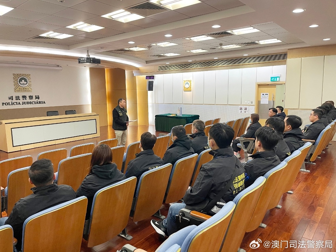 2024新澳门今晚开特马直播，关于澳门直播赌博的警示，警惕违法犯罪风险