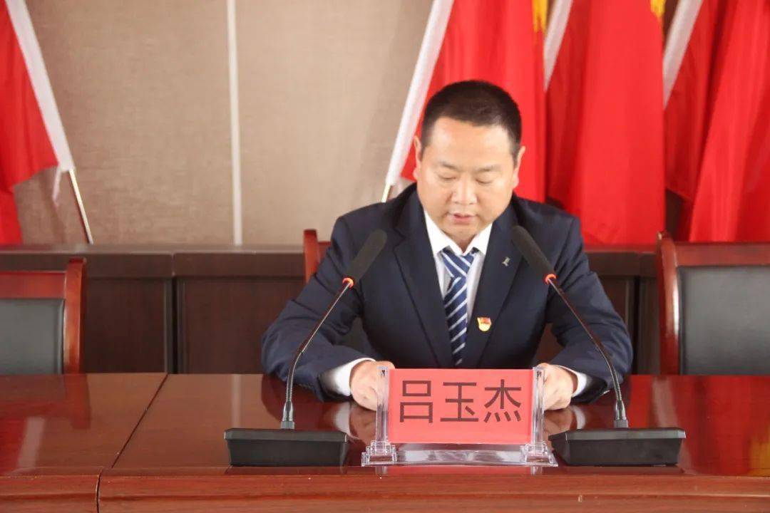占旭刚简介，占旭刚，揭秘杰出人物背后的故事