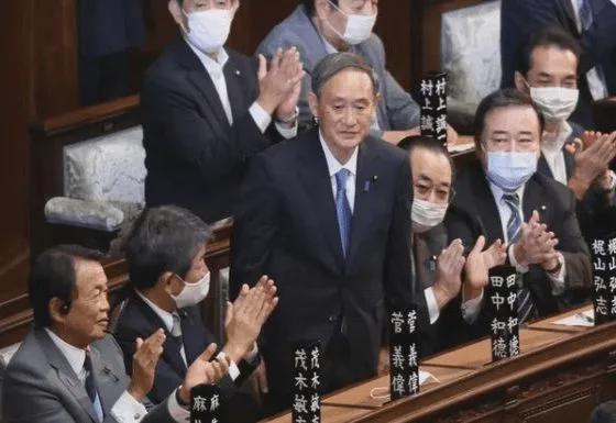 日本最新首相菅义伟，日本新任首相菅义伟的领导风格与改革展望