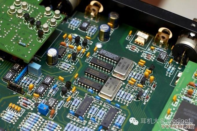 Hi-end级解码器 Lavry Gold拆机图赏