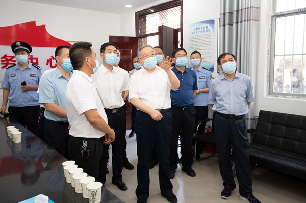 平顶山市人大常委会主任会议成员集体接待代表座谈会召开 市人大常委会主任李萍出席并讲话