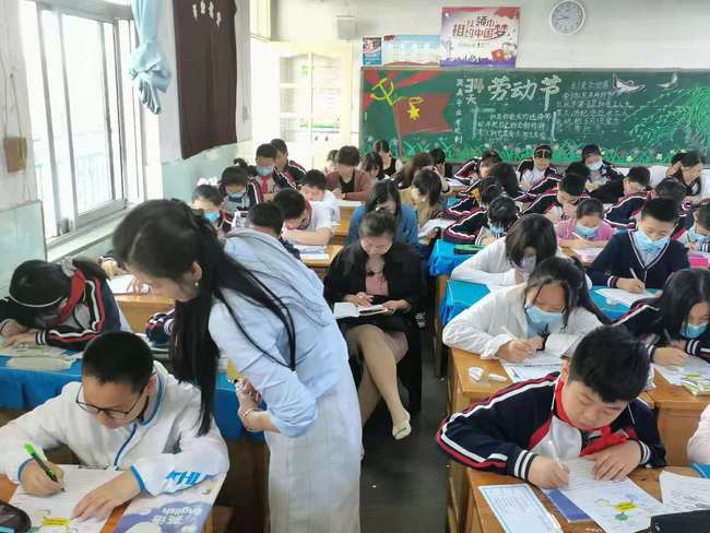 男子花18000买＂白发怪石＂，半年白发长了2厘米，引专家关注，鉴定后大吃一惊！