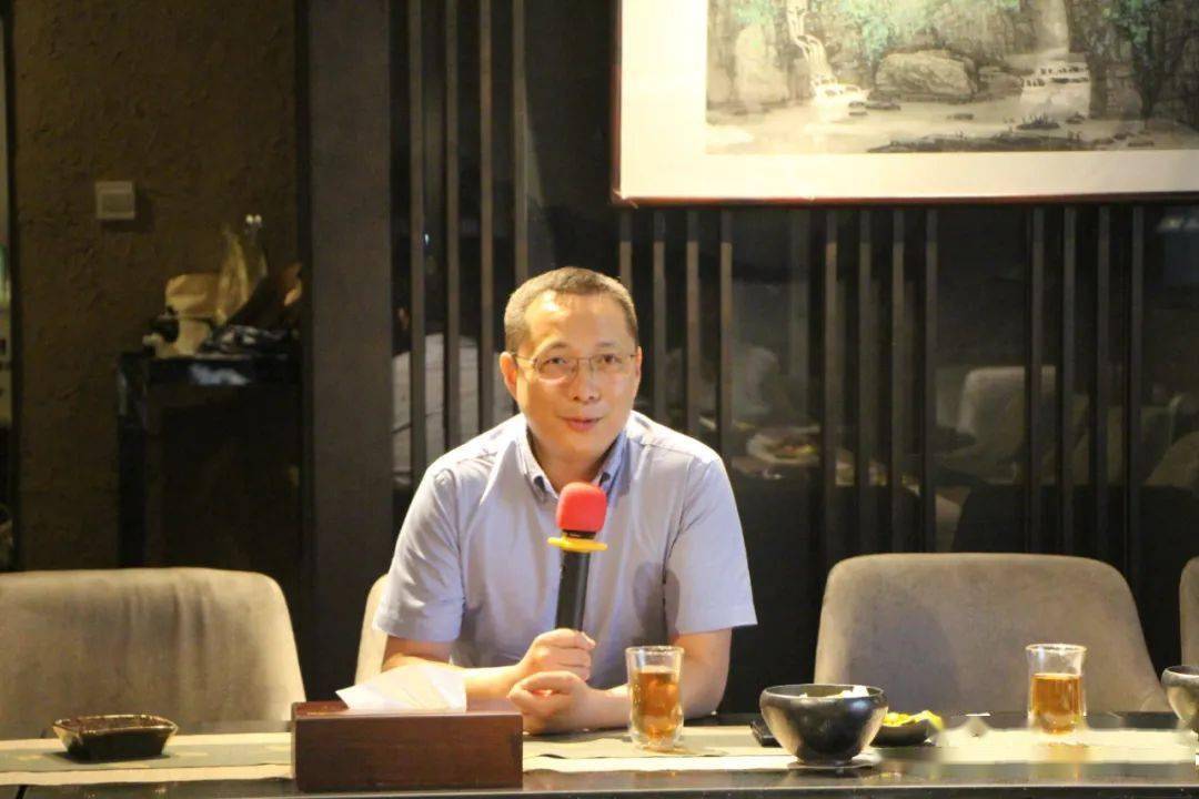 维维说房最新，维维说房最新：深度解读房地产市场动态、政策影响及发展趋势